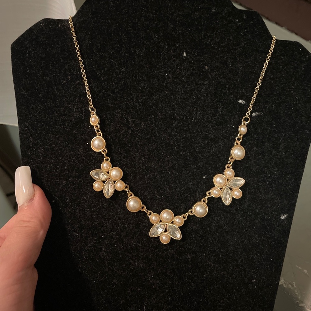 Paparazzi Royally Ever After Gold Necklace - Picture 2 of 6